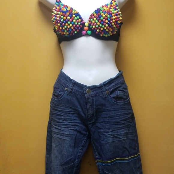 Denim - Jeans with coloful stitching